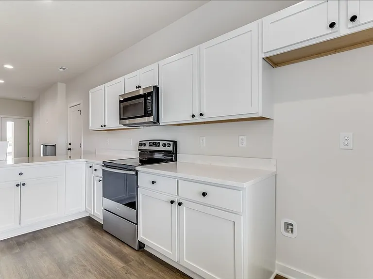 3440 E Thunder St — Photo 8