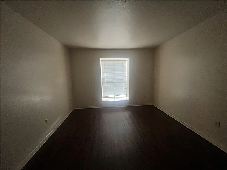 8529 Hearth Dr #34 — Photo 5