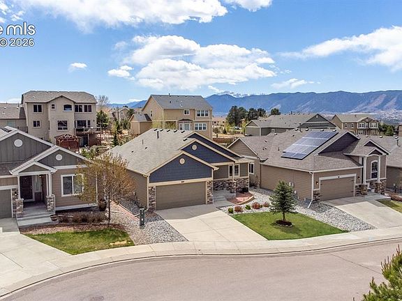 3rd image of 809 Tailings Dr