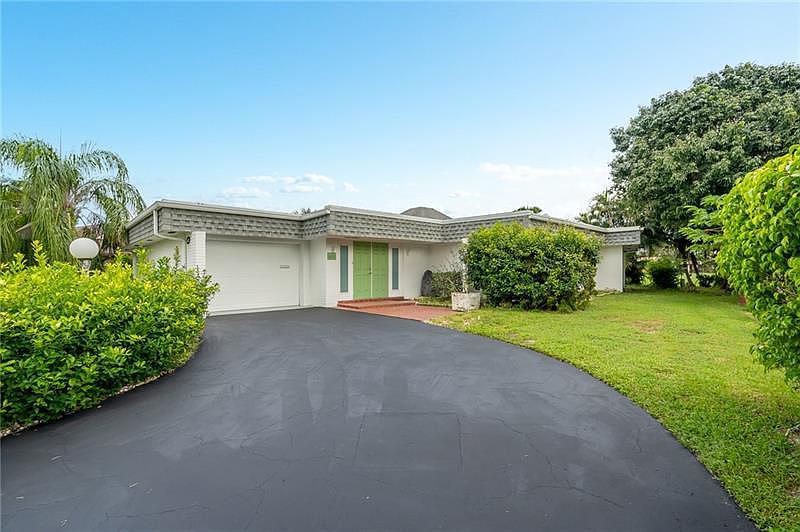 1st image of 6011 Umbrella Tree Ln