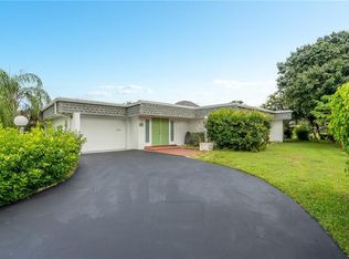 6011 Umbrella Tree Ln, Fort Lauderdale, FL 33319