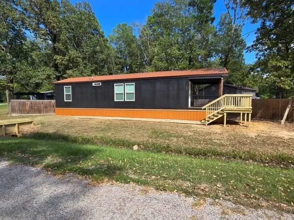 361 W Woodland Shores Dr, Pointblank, TX 77364