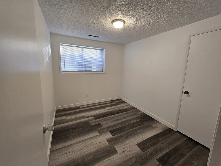 501 Burrell Ave #B — Photo 9