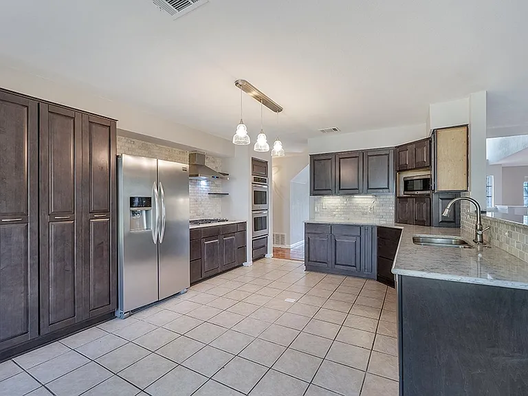13206 Tamayo Dr — Photo 12