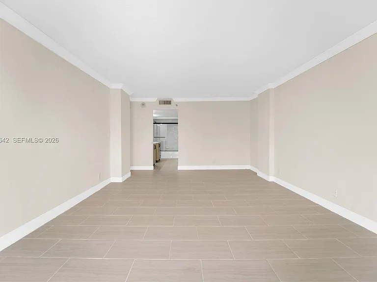 290 174th St #1519 — Photo 5