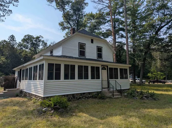 N13881 Northway Dr, Amberg, WI 54102