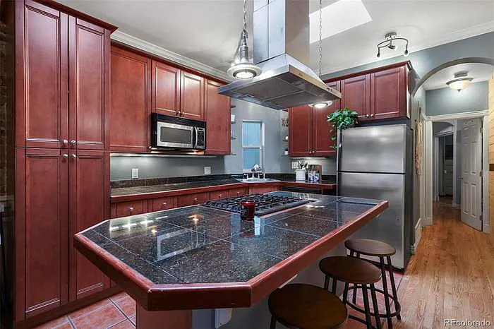 3452 Mariposa St — Photo 4