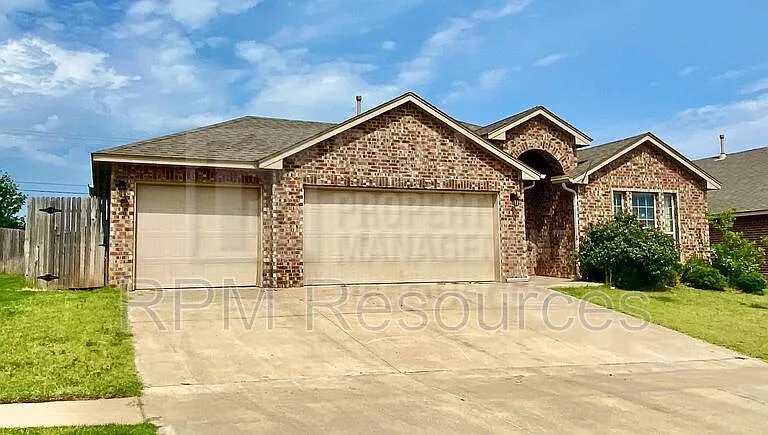 9501 Timberwind Ln — Photo 1