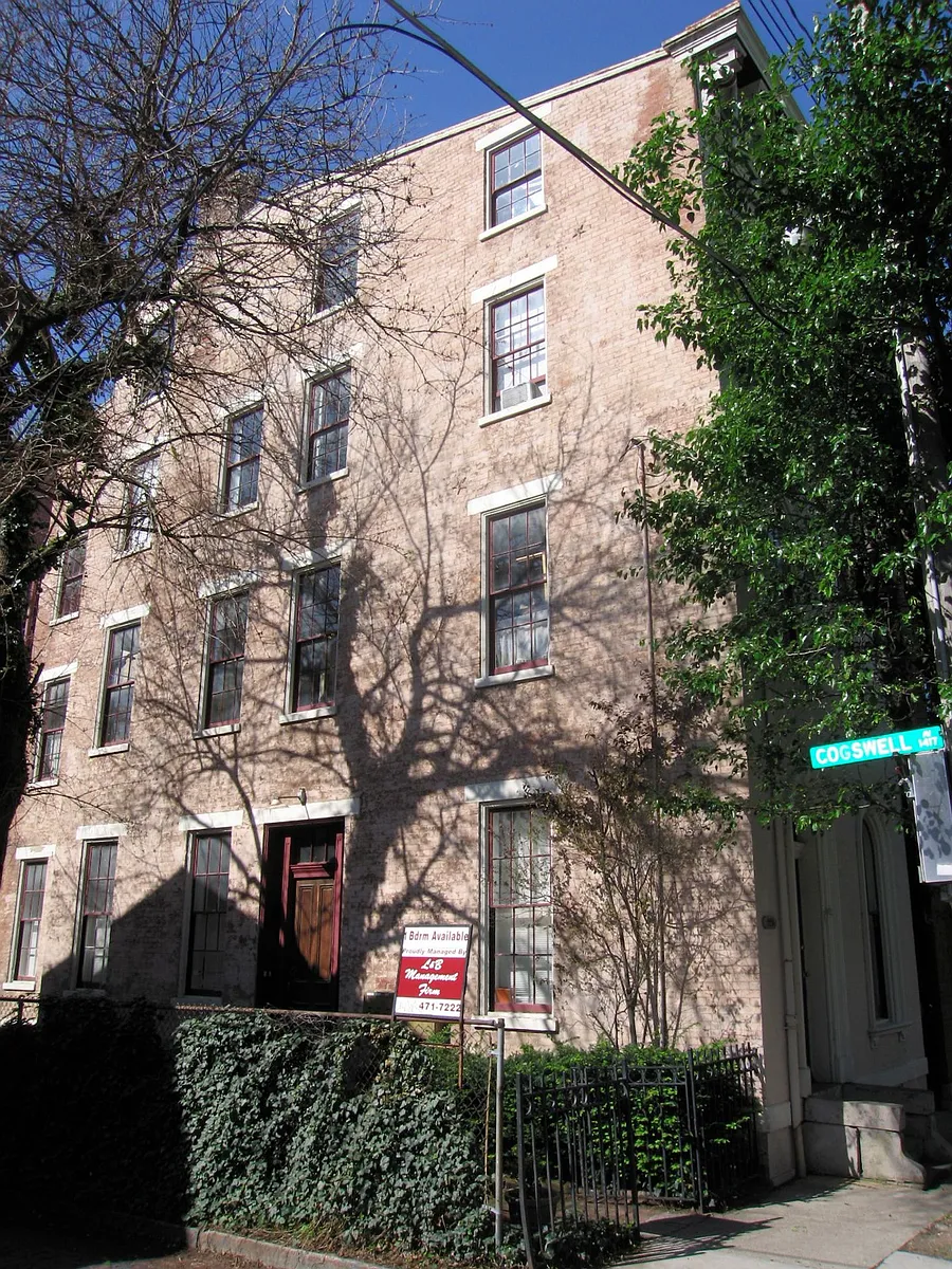 Building Photo - 225 Orchard St