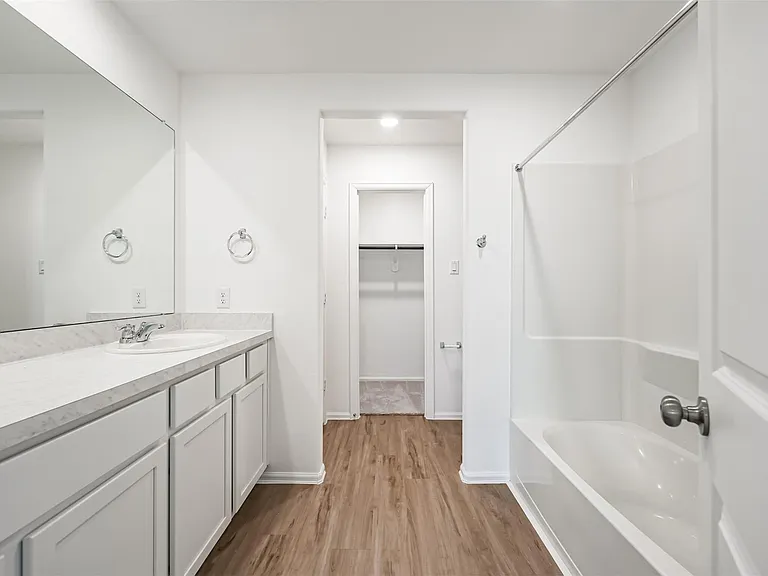 9123 Estes Lakes Dr — Photo 26