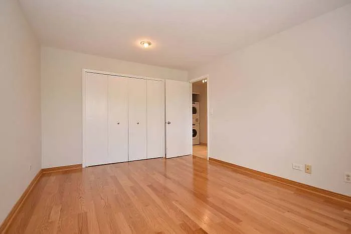 20 Parkside Ct #18 — Photo 7