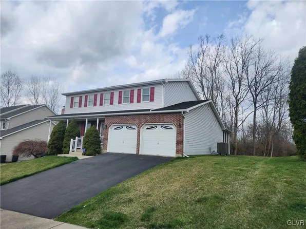 1302 Barrington Dr, Northampton, PA 18067