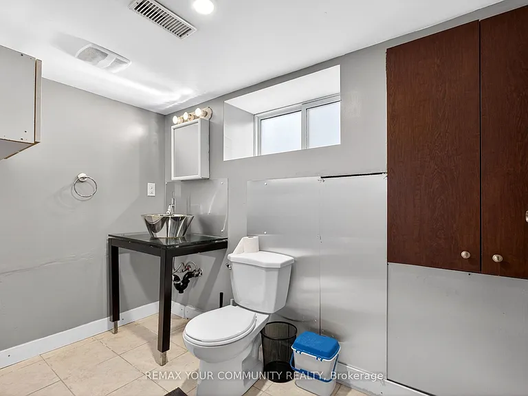 66 Wallace St — Photo 18