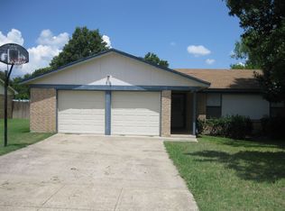 1713 Briar Run, Benbrook, TX 76126