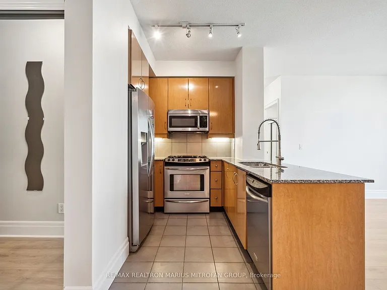 16 Yonge St #3808 — Photo 20