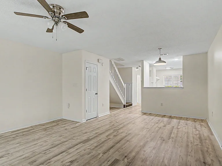 12410 Bluestem Ln — Photo 9