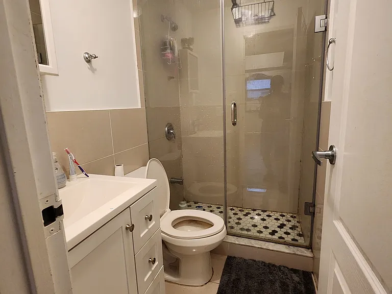 34 Ross St #1C — Photo 8