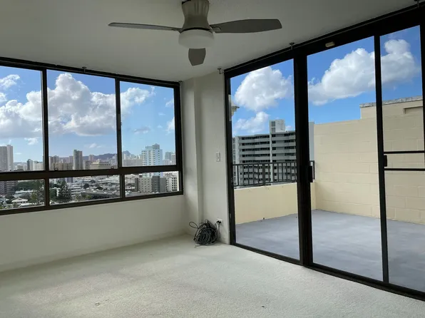 1054 Green St APT 805, Honolulu, HI 96822