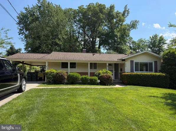 7809 Killebrew Dr, Annandale, VA 22003