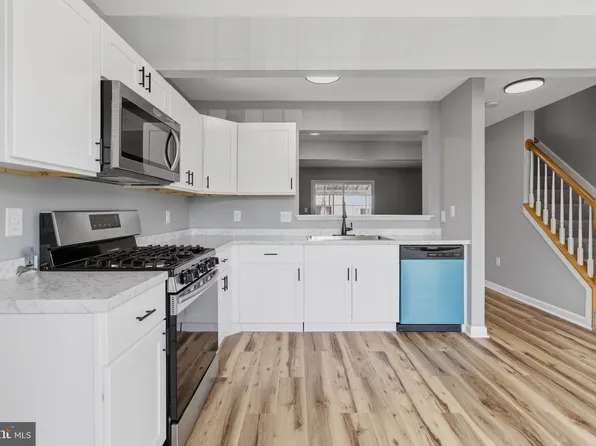 4 Blue Spire Cir, Baltimore, MD 21220