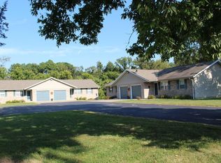 85 Carbon Lake Rd, Murphysboro, IL 62966