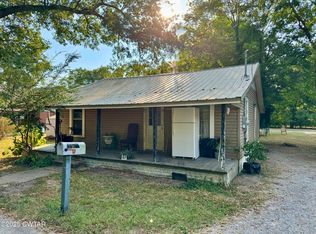 707 Holden Ave #&-425, Dyersburg, TN 38024