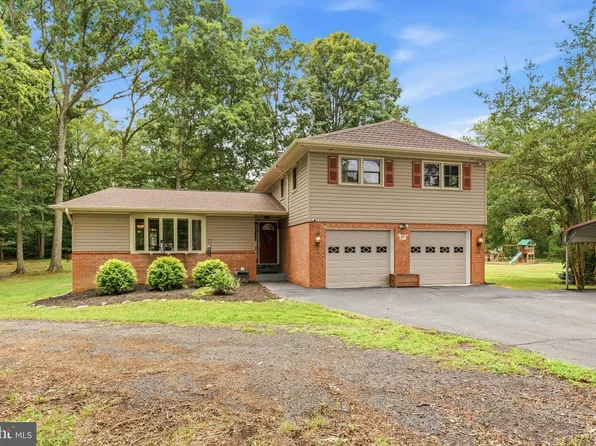 6675 Oakwood Cir, Indian Head, MD 20640