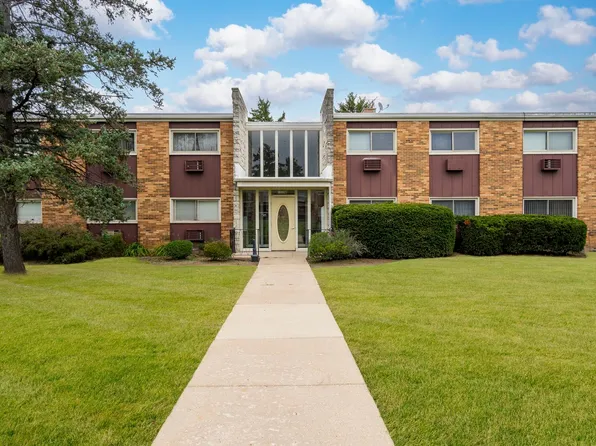 1320 Lore Ln #108, Lombard, IL 60148