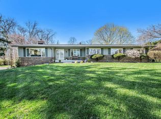 18205 Redstart Ln, South Bend, IN 46637