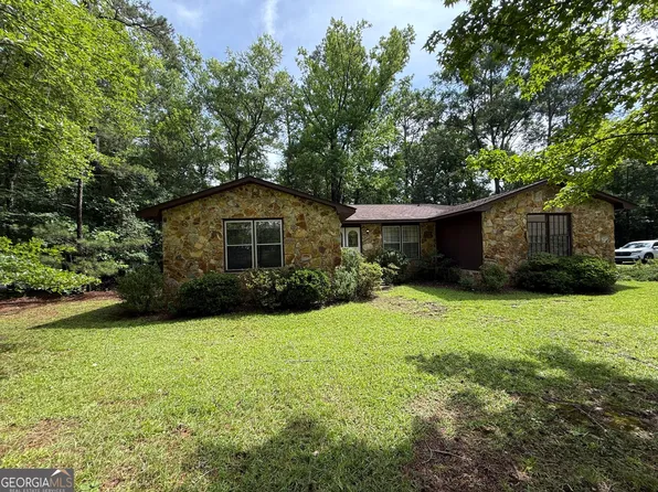 558 Lakewood Dr, Thomson, GA 30824