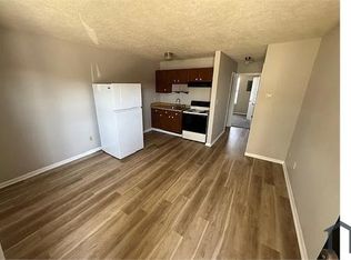 224 Pennsylvania Ave APT 4, Hampton, VA 23661