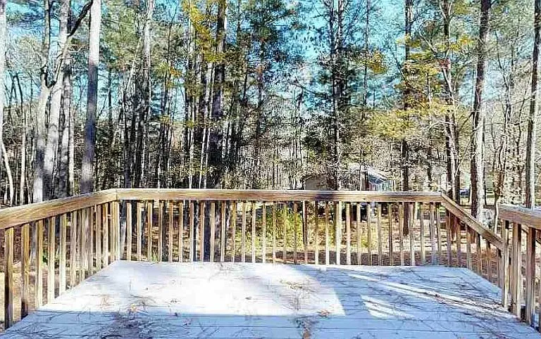 421 Constitution Dr — Photo 5