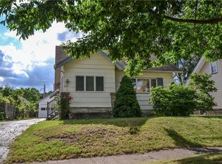 220 Estall Rd, Rochester, NY 14616