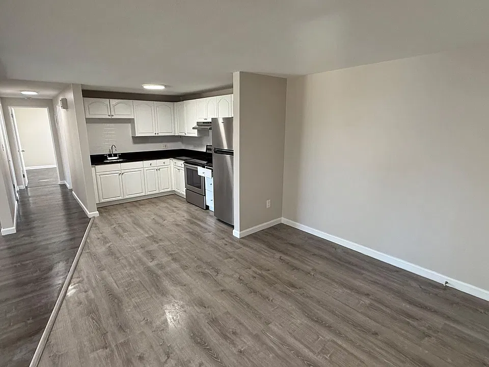 310 Thompson Road LLC