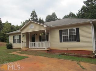 30 Maple Ridge Dr, Hogansville, GA 30230