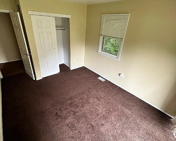162 Bishops Dr — Photo 16