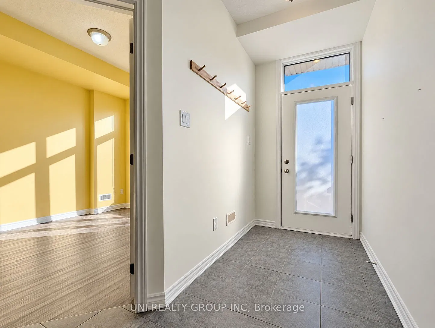 4 bed, $3,100 — Photo 2