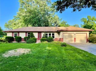 11403 Lister Dr, Kansas City, MO 64137
