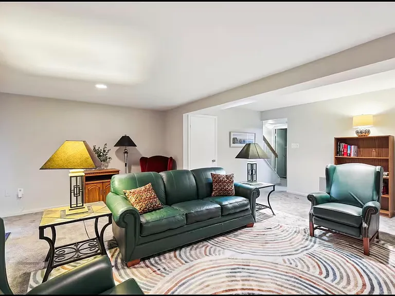 10353 Green Holly Ter — Photo 3