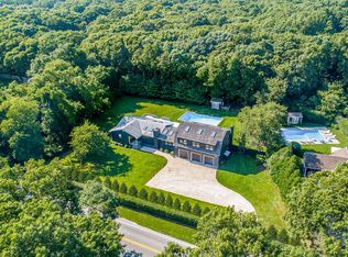 1036 Head Of Pond Rd, Water Mill, NY 11976