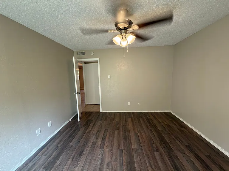 358 Valley Park Dr — Photo 28
