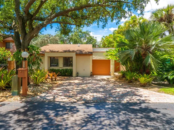 7732 SW 119th Ct, Miami, FL 33183