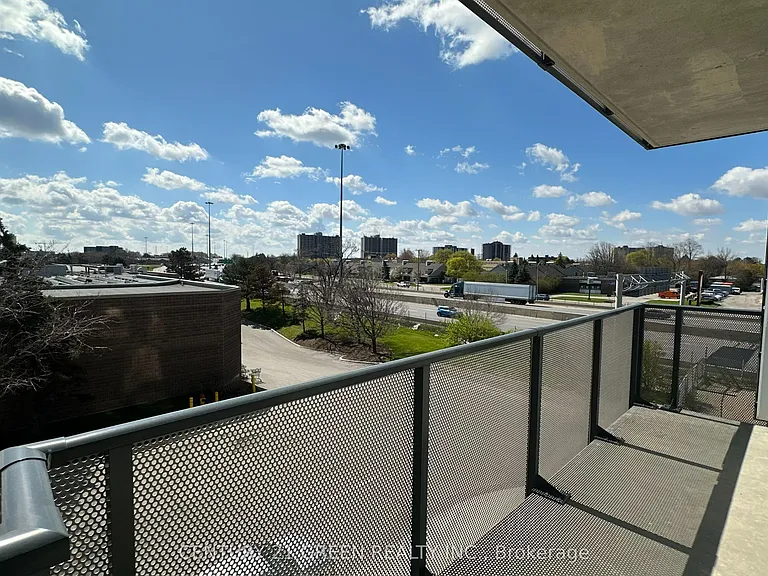 1333 Weber St E #306 — Photo 34