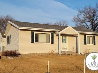 118 S Maple St, Wayne, NE 68787
