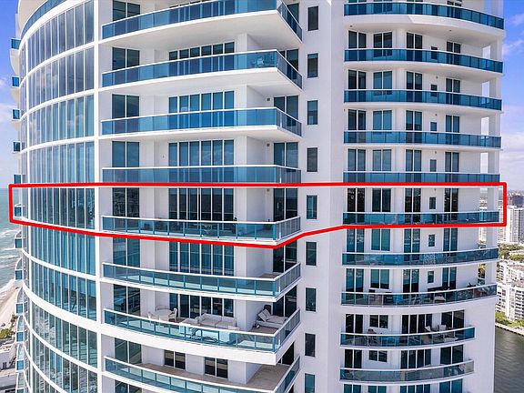 4th image of 2711 S Ocean Drive #3602