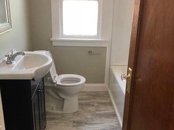 3rd image of 225 Kenmore Ave #2