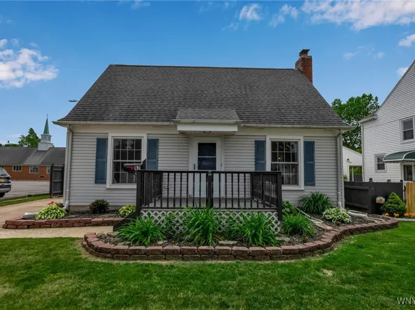 97 Clark St, Buffalo, NY 14223