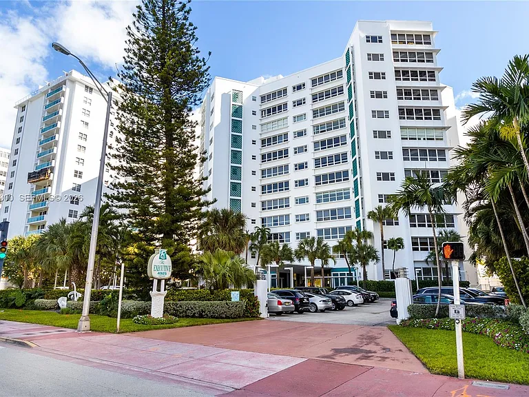 4925 Collins Ave #5F — Photo 42