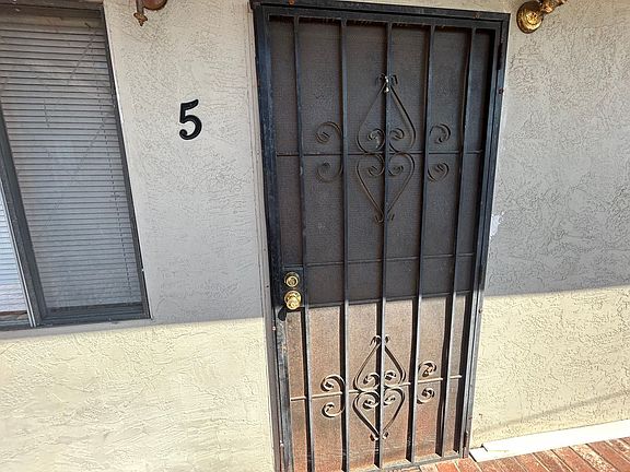 3rd image of 3205 Brookdale Ave #5