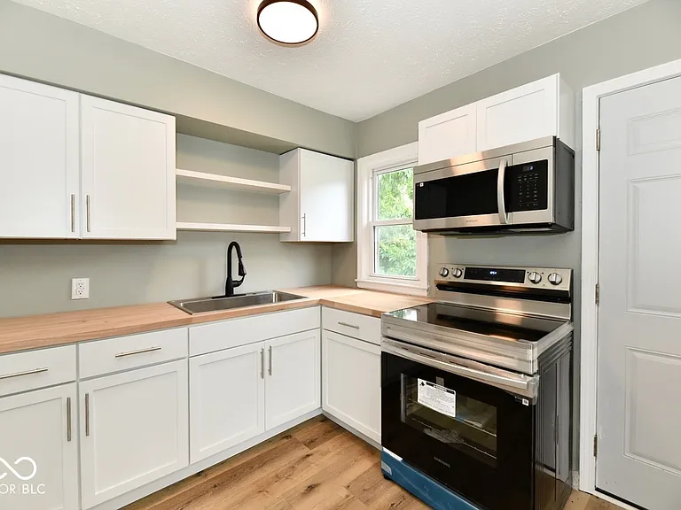 3315 N Euclid Ave — Photo 9